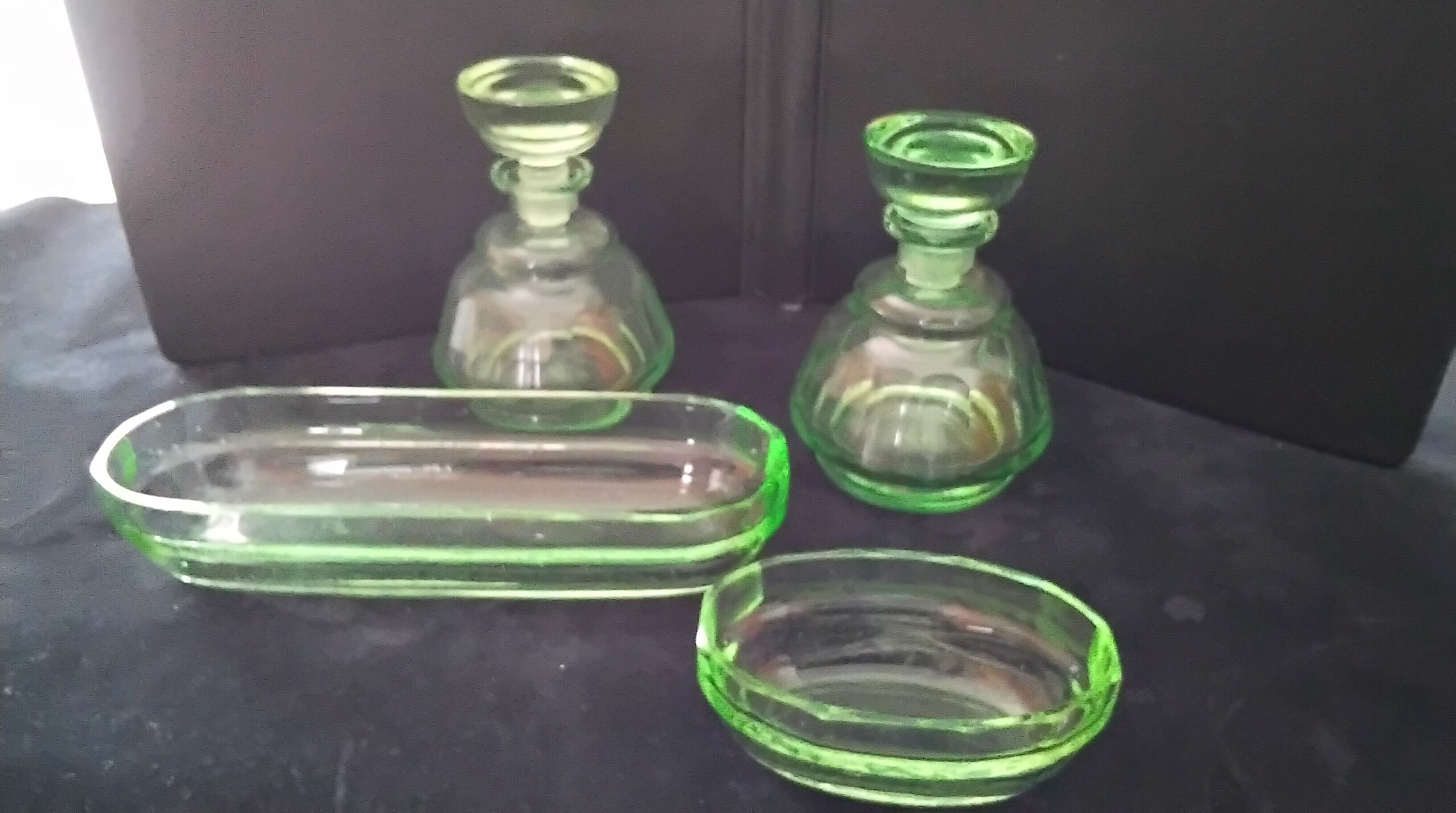 Art Deco 4-piece bathroom set
