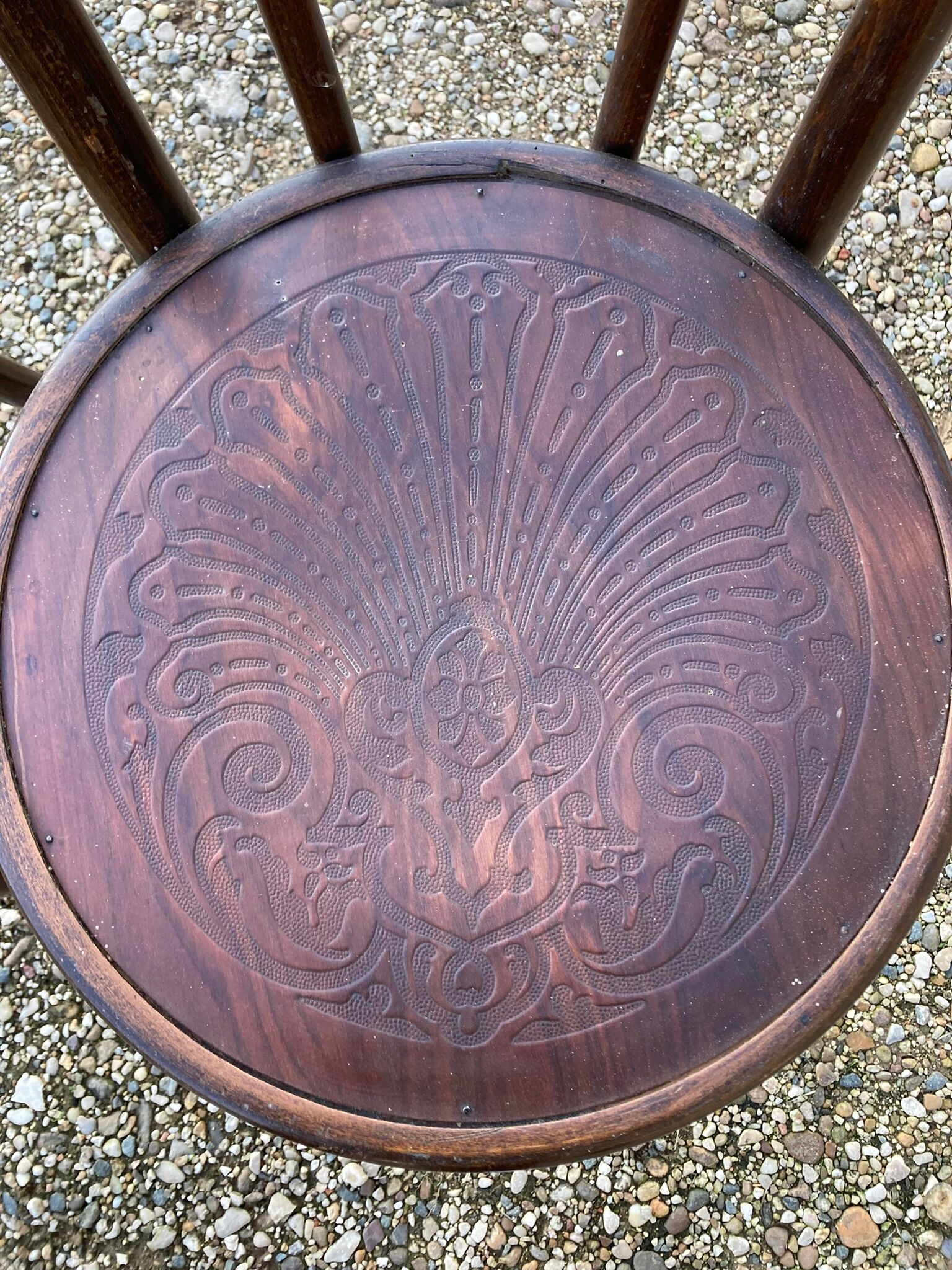 4 Fischel bistro chairs