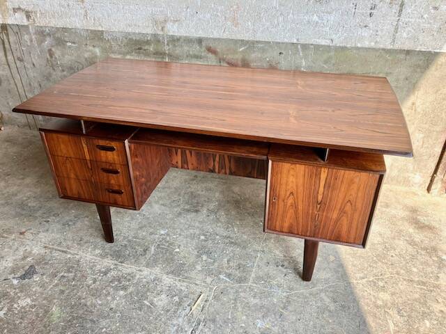 Scandinavian desk