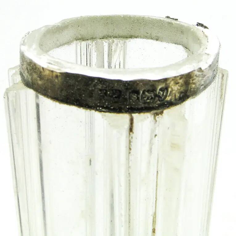 Art Nouveau vase, green glass, silver mount, United Kingdom, early 20th century