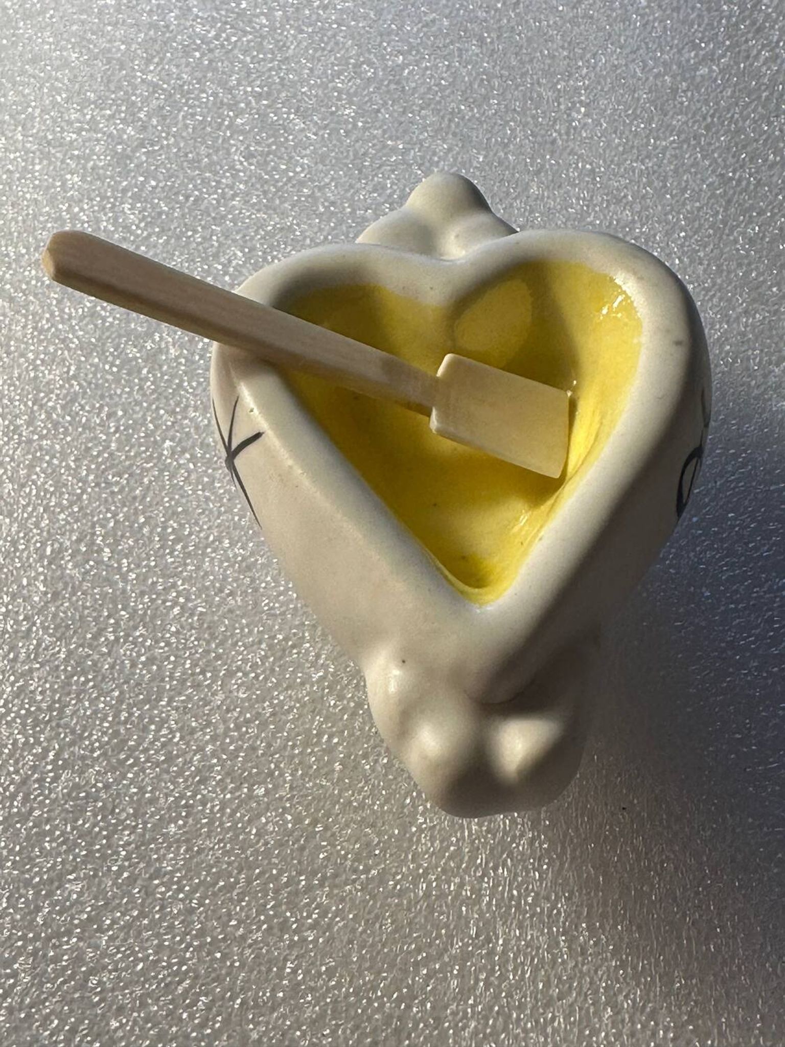 Vintage 50s salt and pepper shaker - ceramic - heart shapes