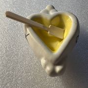 Vintage 50s salt and pepper shaker - ceramic - heart shapes