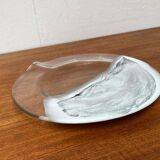 Vintage plate or bowl in German glass by Hans Jürgen Richartz for the Richartz art collection, Mathildenhütte, Solingen, Germany.