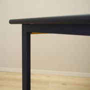 Bureau en acacia, design italien, années 1980, production : Italie
