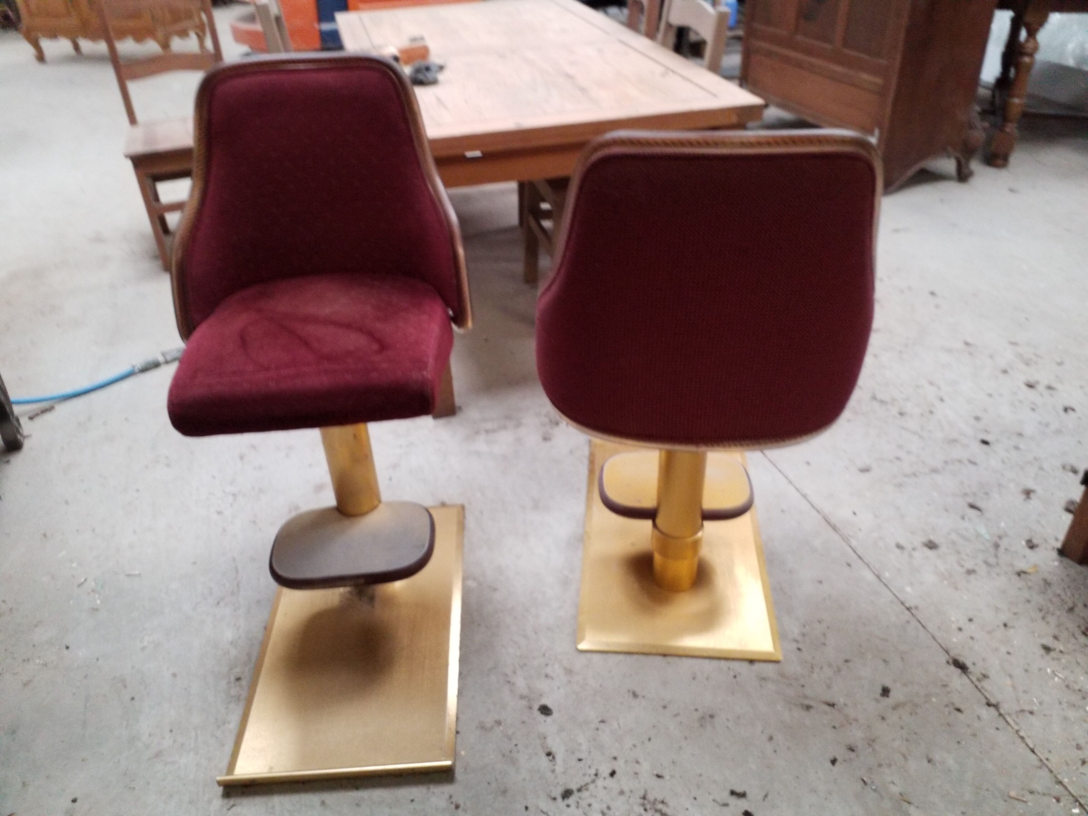 Deux fauteuils de machine à sous