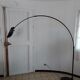 Lampadaire noir arqué Leonardo Marelli pour Estiluz vintage 1980'S