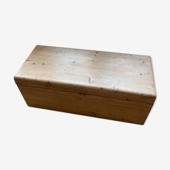 Coffre de rangement en pin années 70