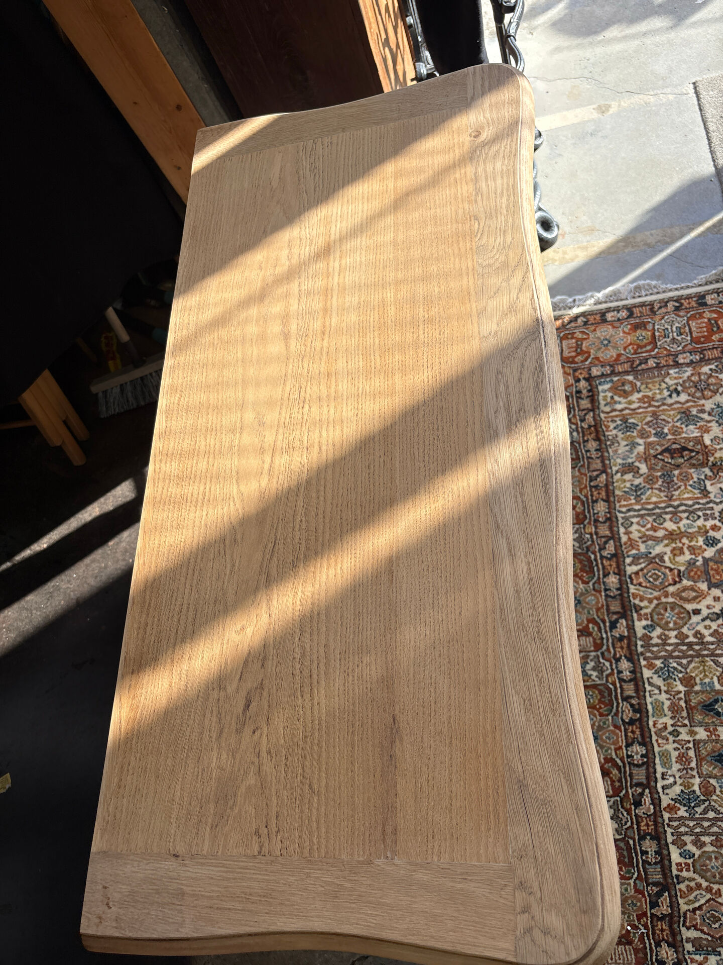 Raw oak chest of drawers in Louis XV style – 3 drawers