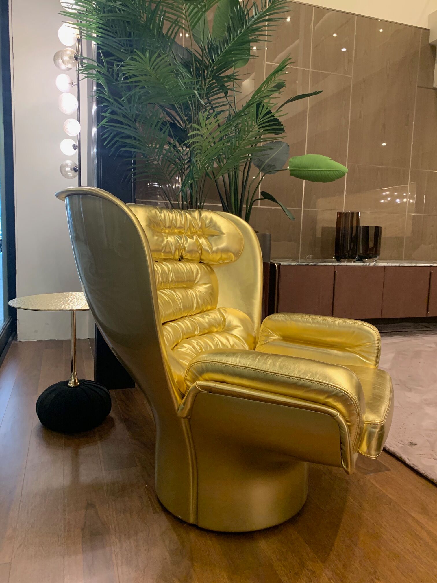 Fauteuil Elda 60th anniversary gold edition