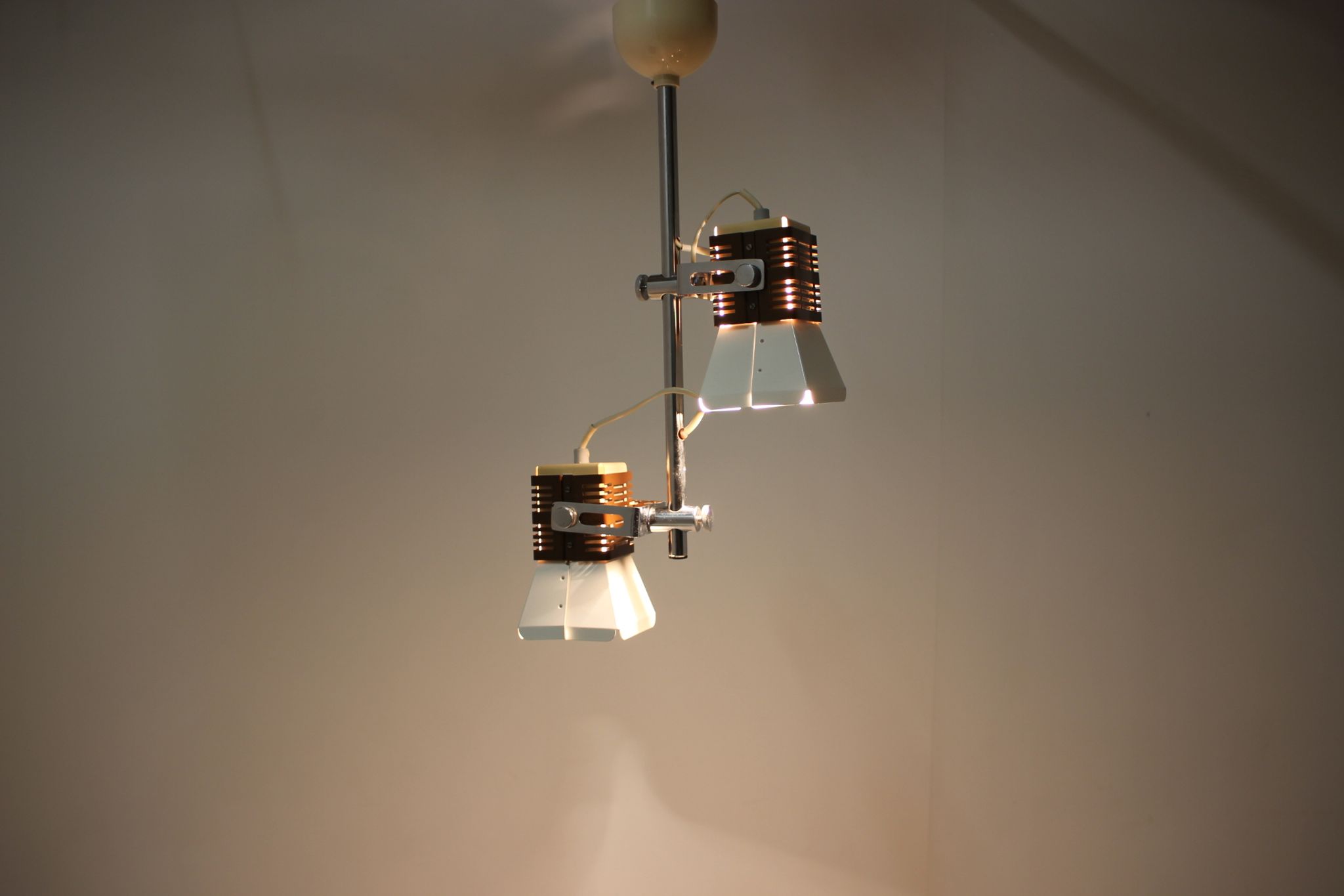 Lustre en métal de Lidokov Type L286 Tchécoslovaquie