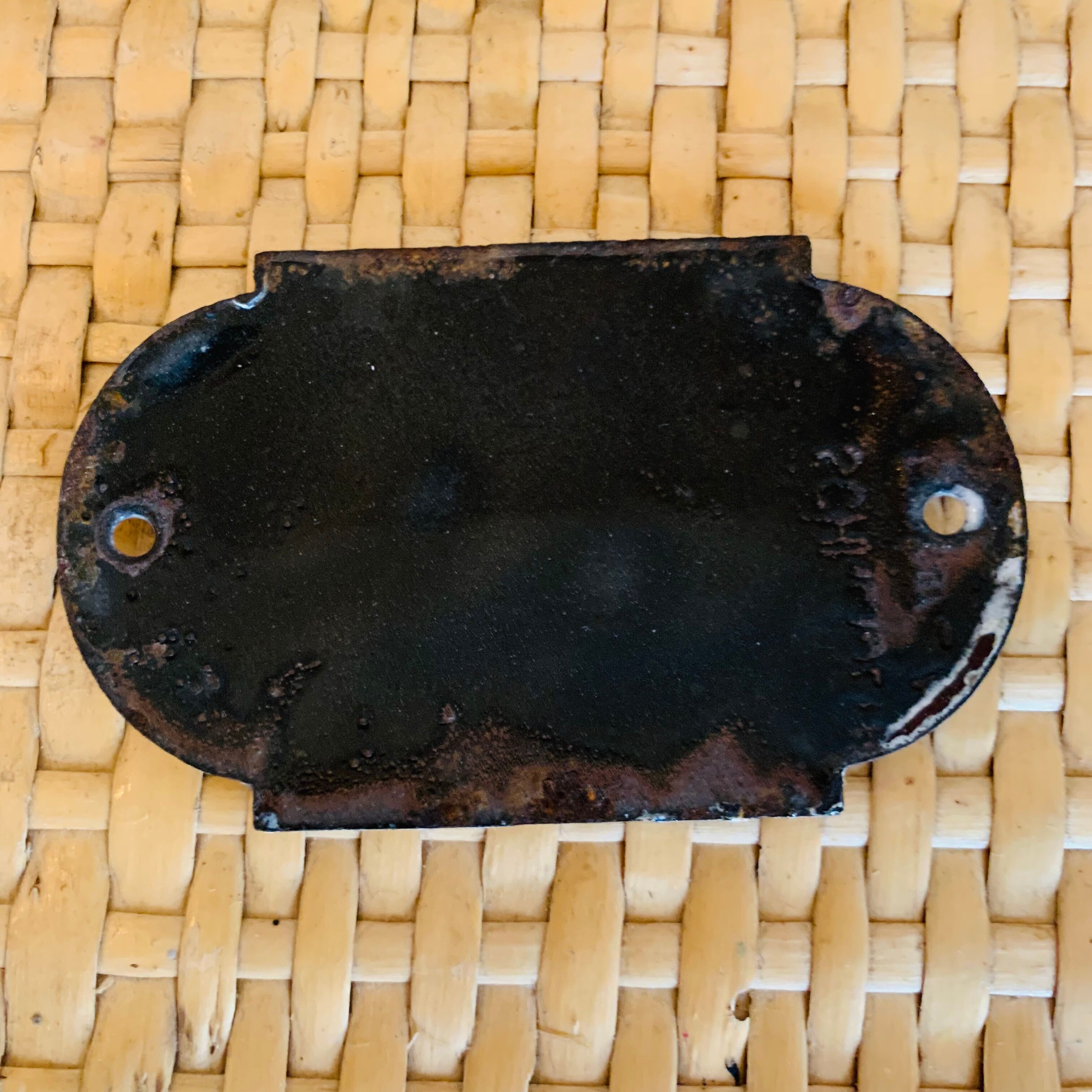 Enameled plate “Cold water”