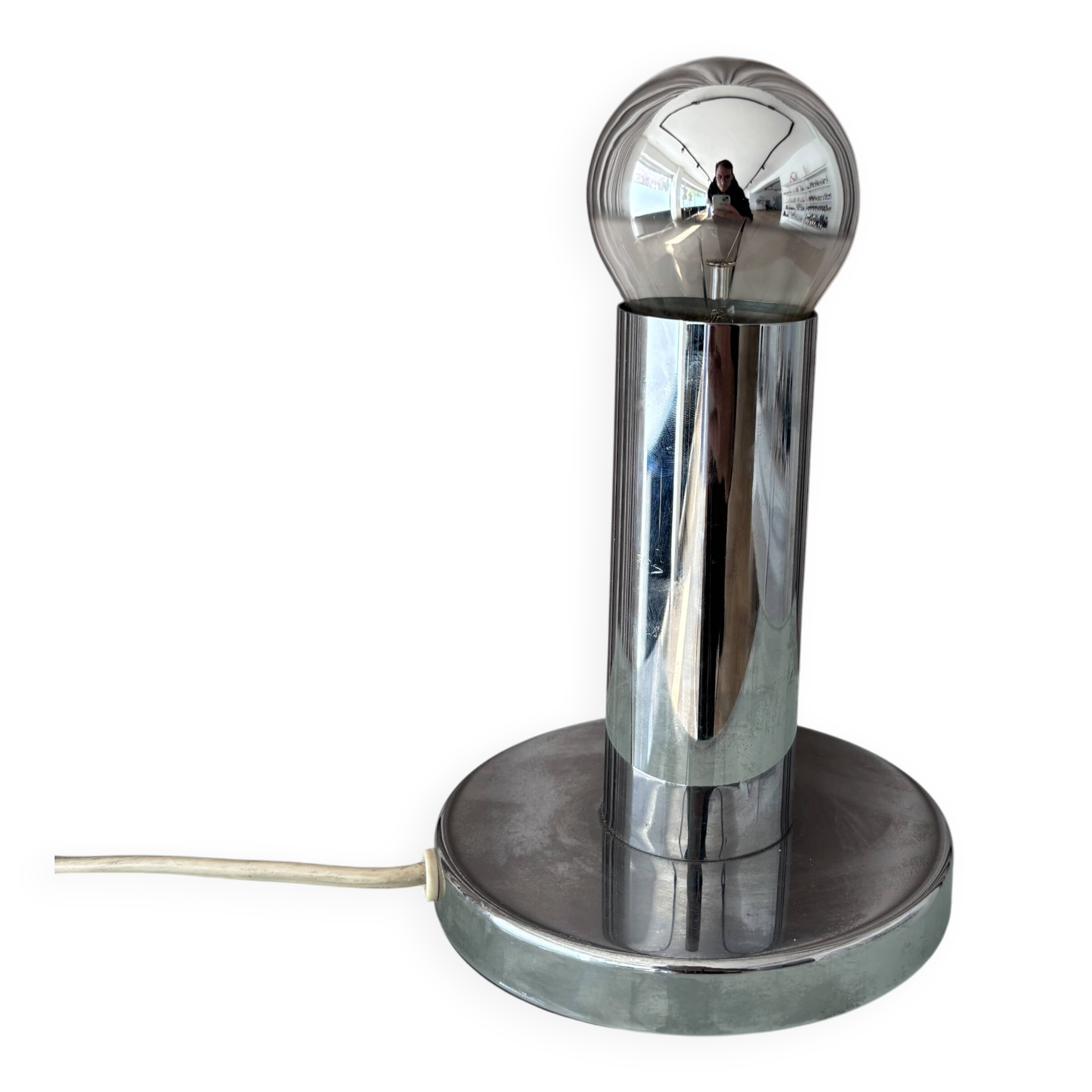 Vintage modernist lamp in chrome – minimalist design