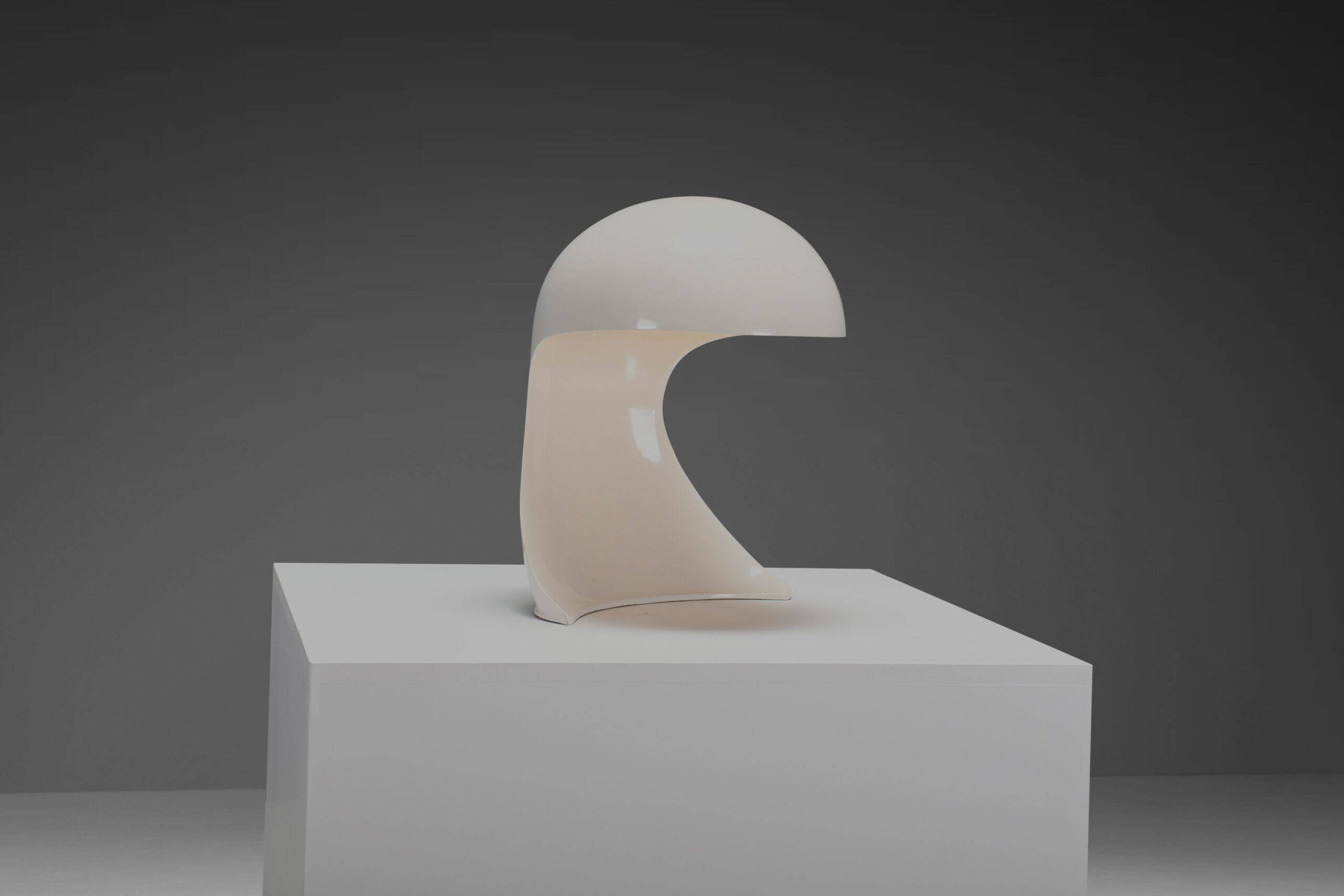 Metal 'Dania' table lamp by Dario Tognon and Studio Celli for Artemide