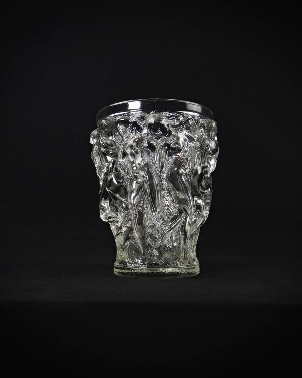 Vase Lalique Bacchantes non signé en cristal clair vintage milieu XXème