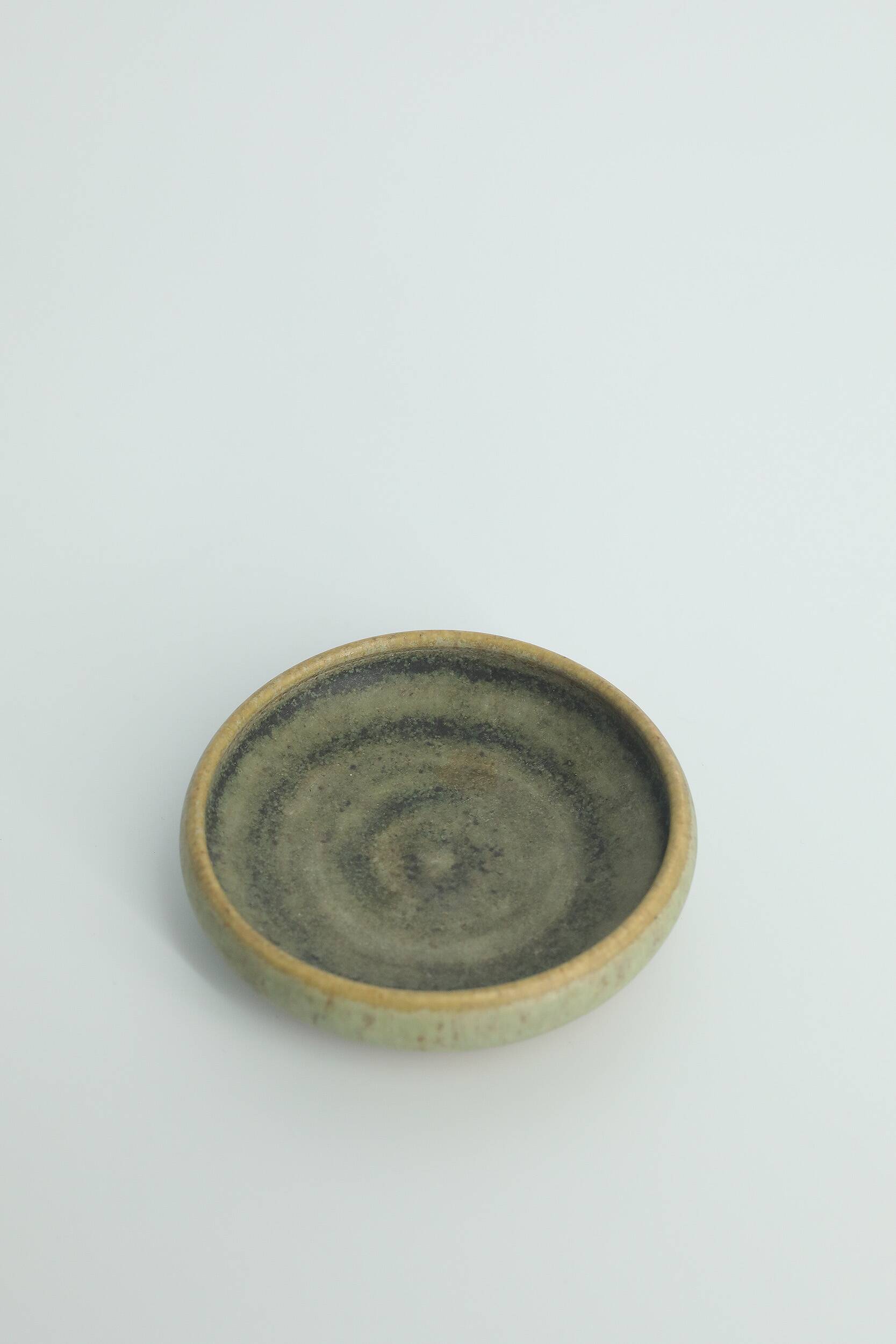 Set of 2 modern Scandinavian collection bowls in sandy brown stoneware by G. Borg.