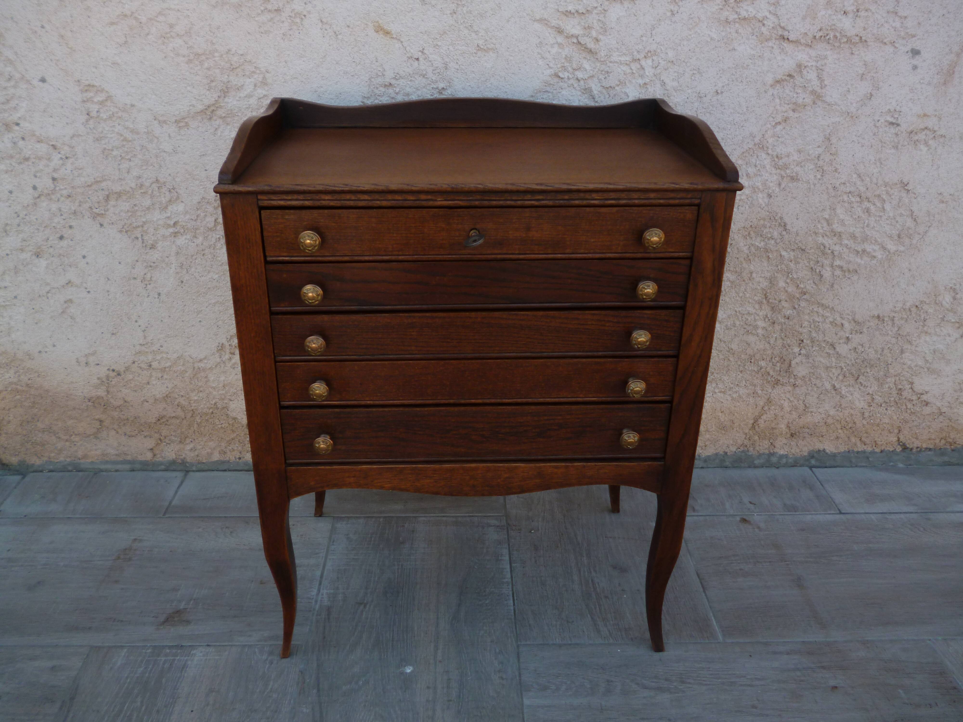 Silver dresser for Christofle cutlery set