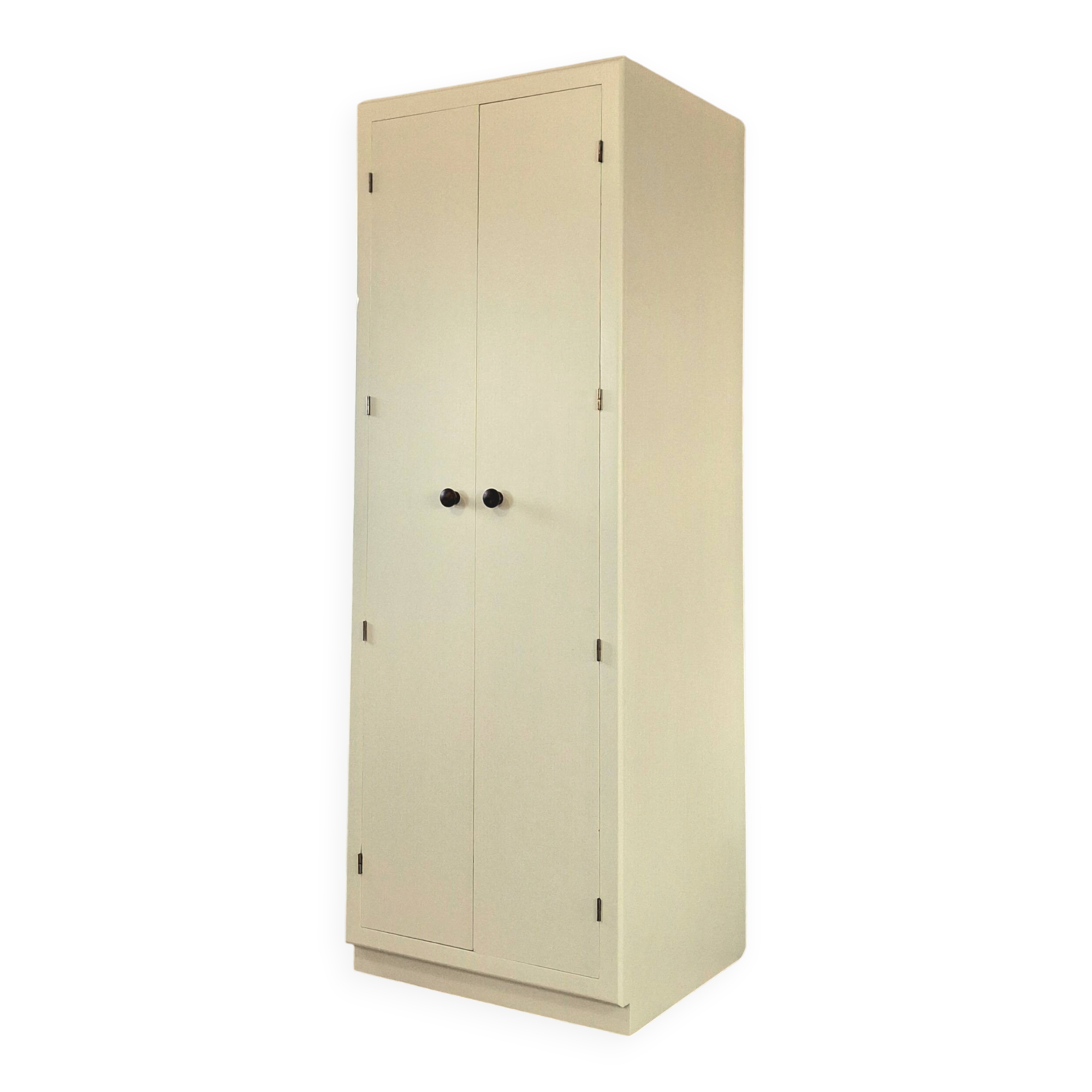 Wardrobe - Cloakroom