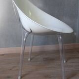 Set of 4 Mr Impossible white chairs by Philippe STARCK for Kartell.
