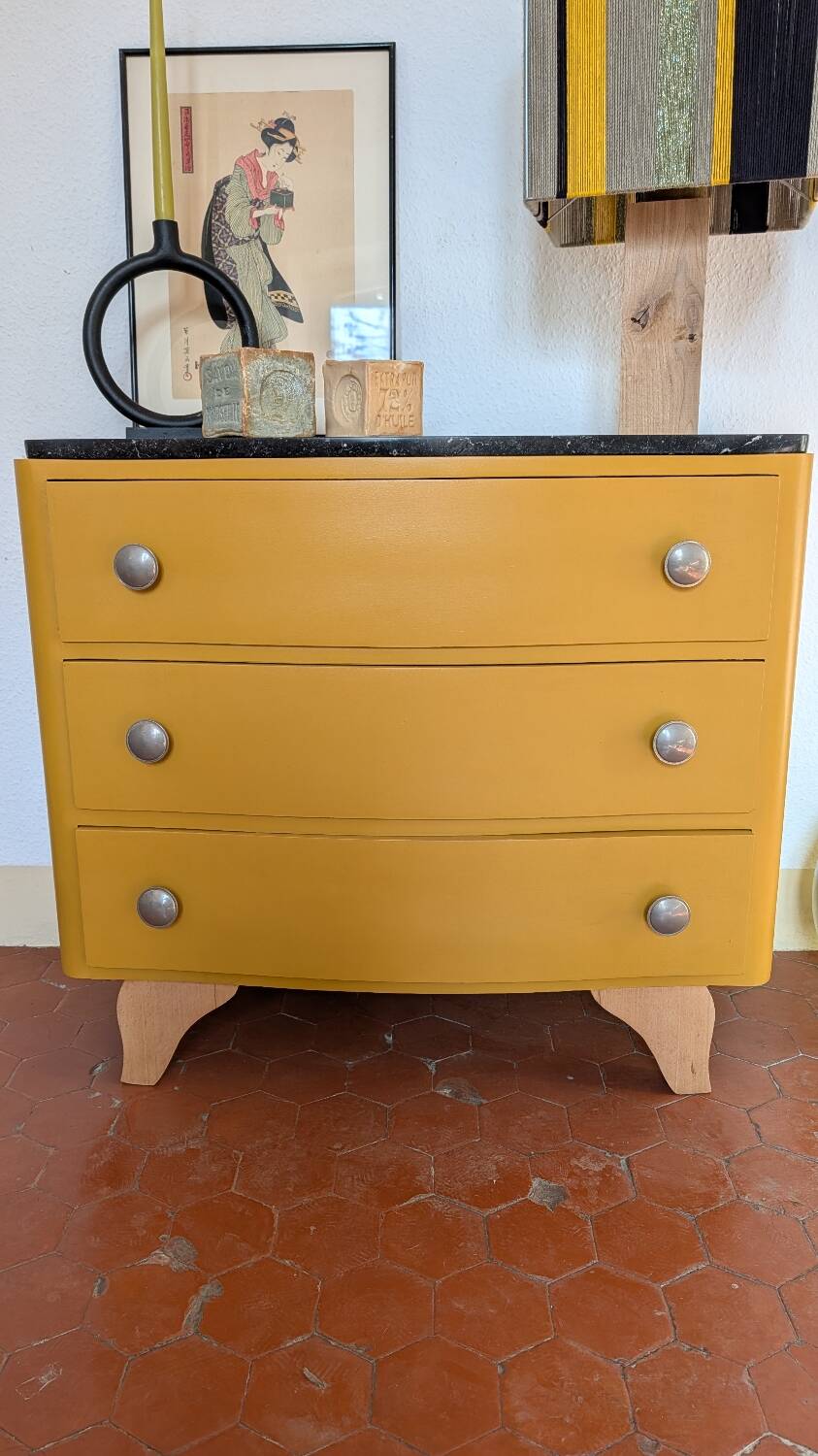 Art Deco chest of drawers
