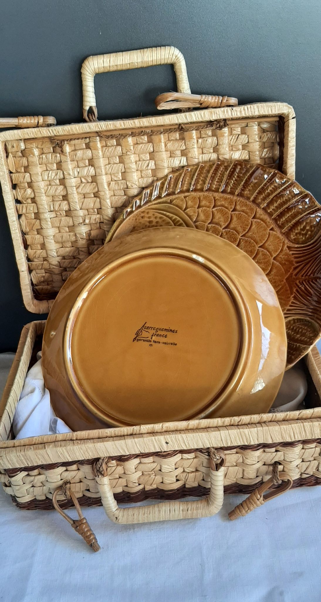 Set of 2 slipware plates