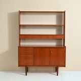 Bookcase with pull-out shelf
