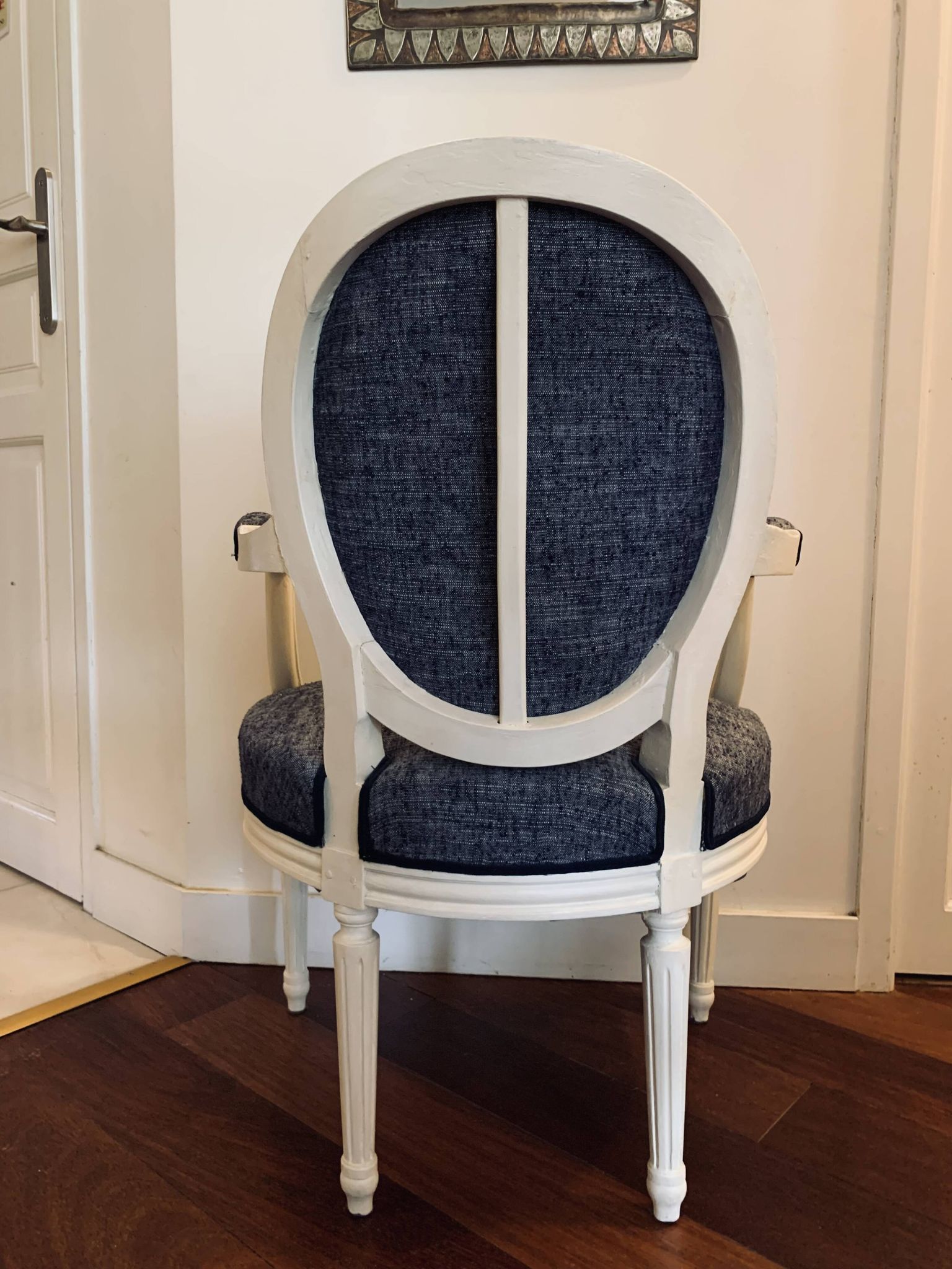 Traditionally Restored 19th Century Blue and White Chiné Medallion