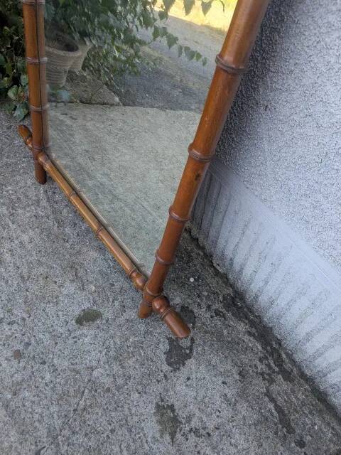Miroir en bois façon bambou