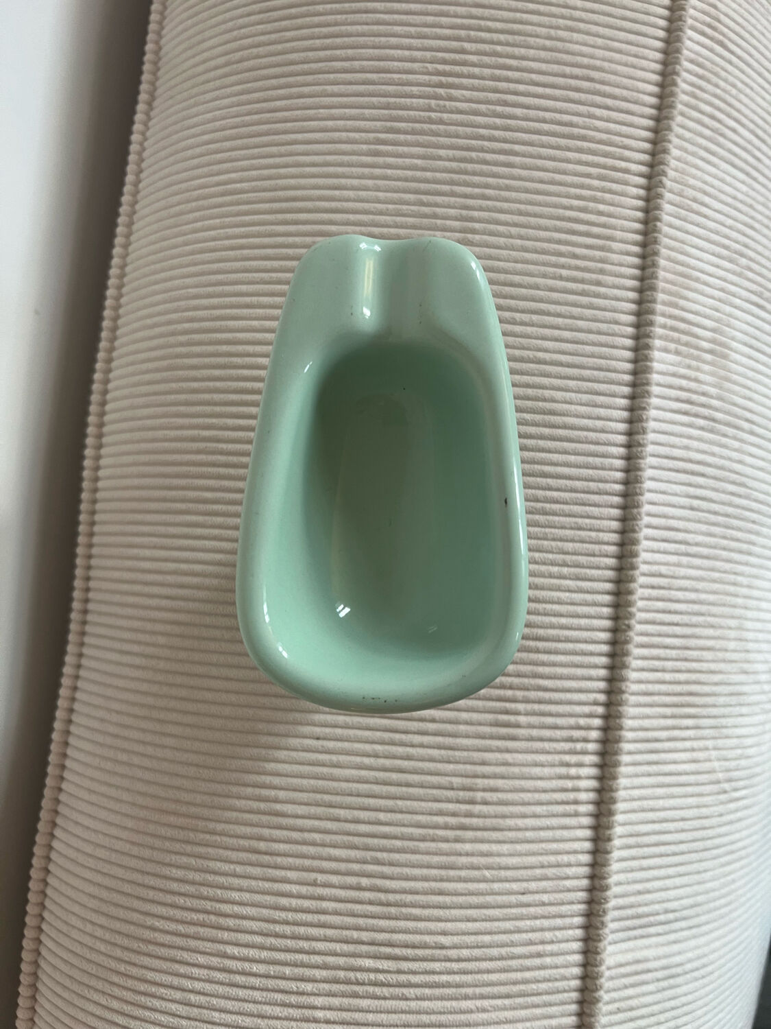 Kitsch vintage ceramic bidet ashtray