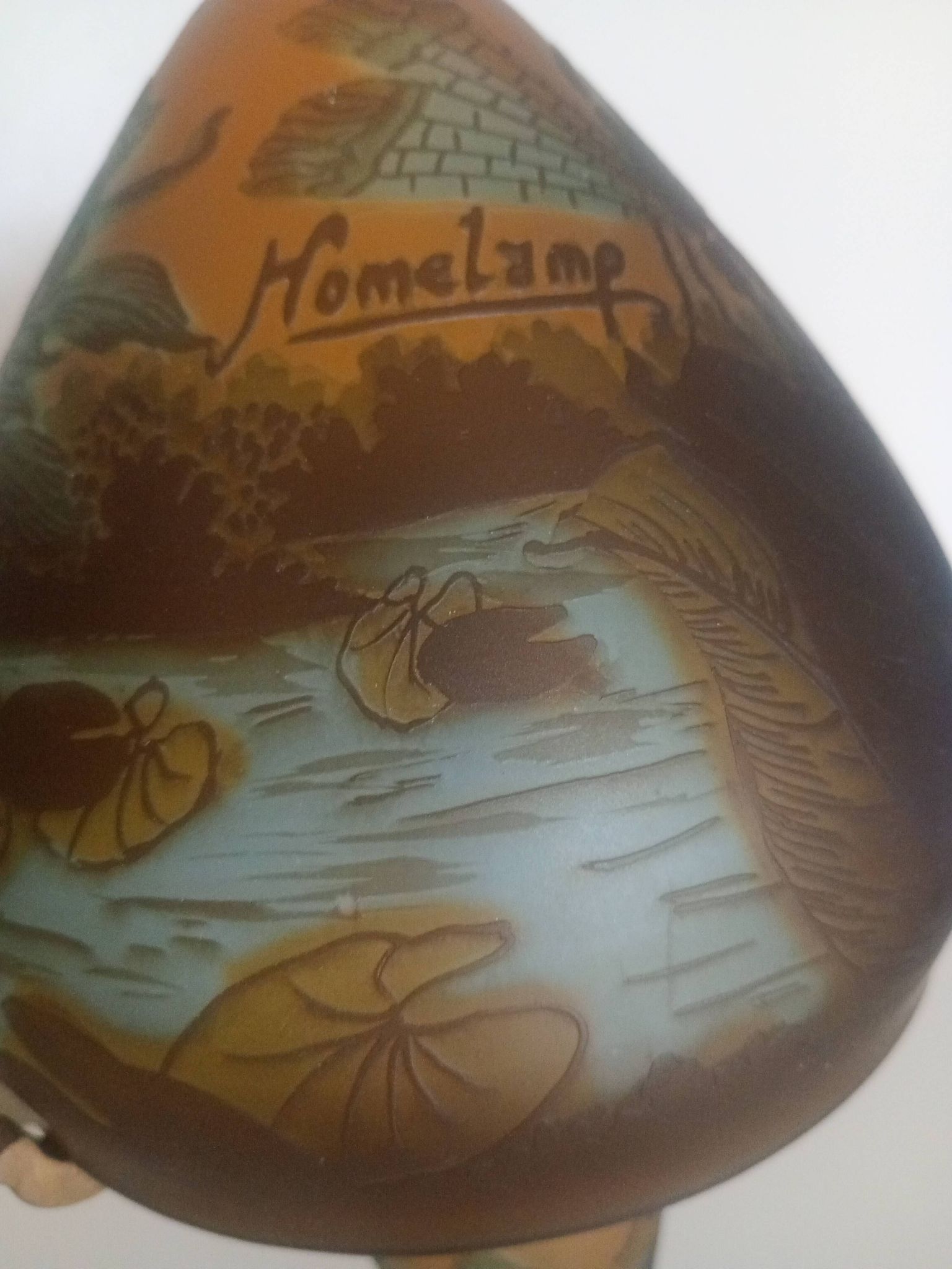Homelamp "champignon" Polychrome glass, lake-themed decoration, dragonfly
