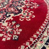 Round oriental rug