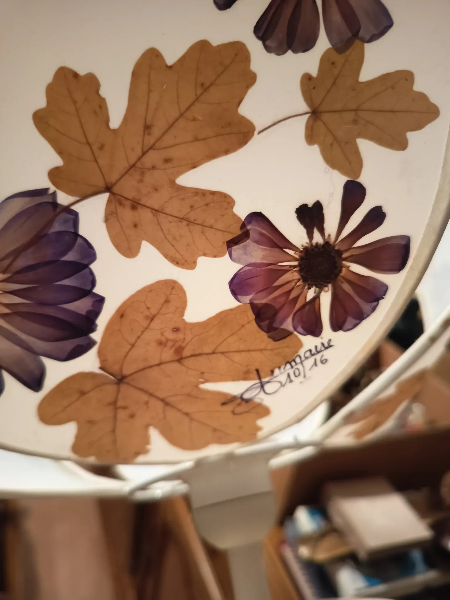 Large vintage flower lamp signed Aumaire – 80 cm – Herbarium of dried flowers