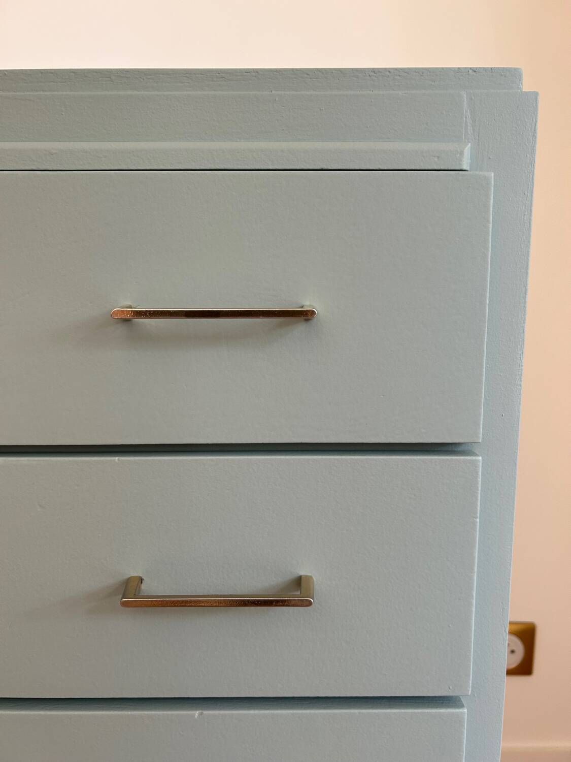 Vintage chest of drawers revisited in Almond (Resource)