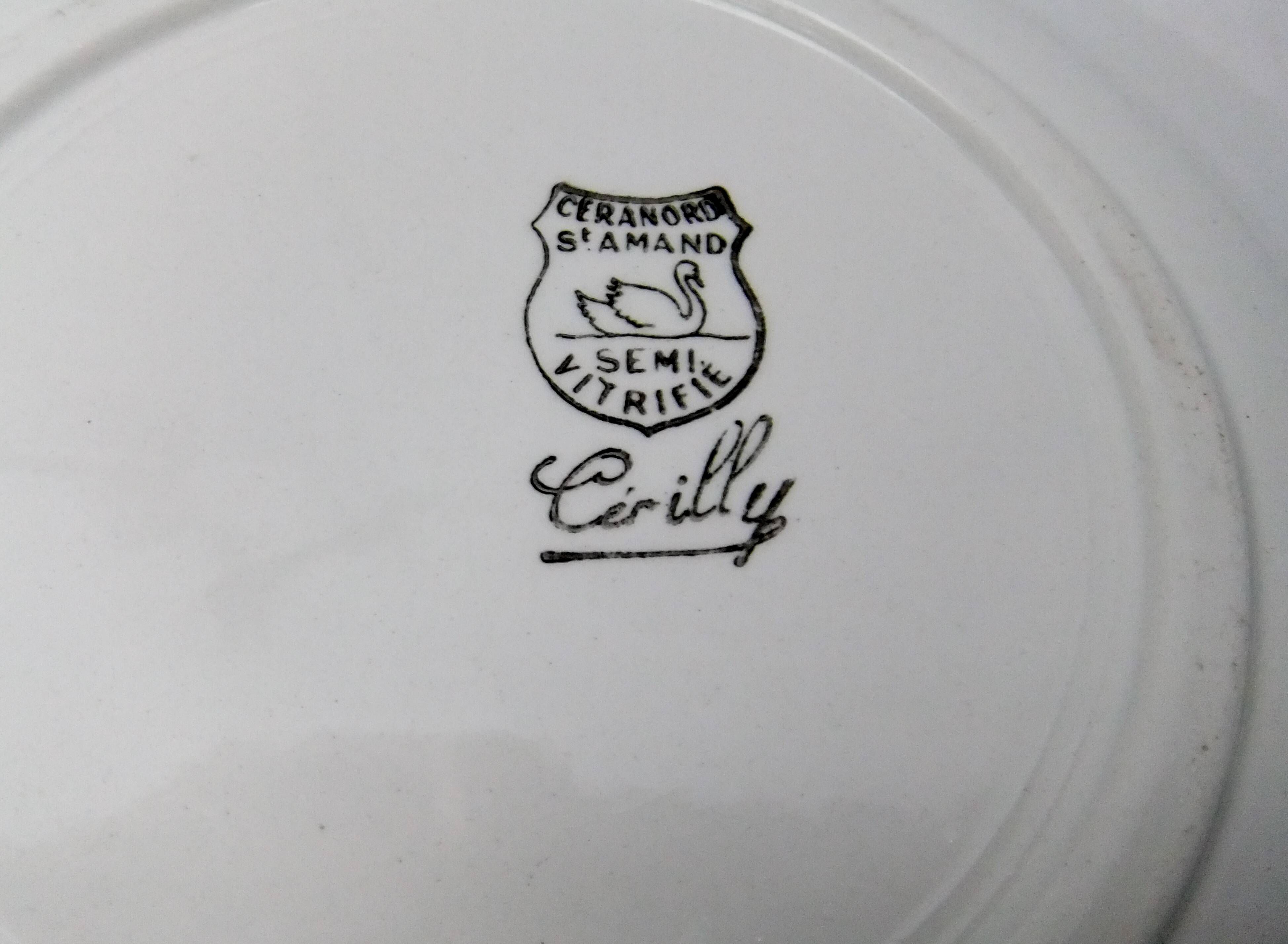 Ceranord St Amand plate with flower decoration and cutlery set