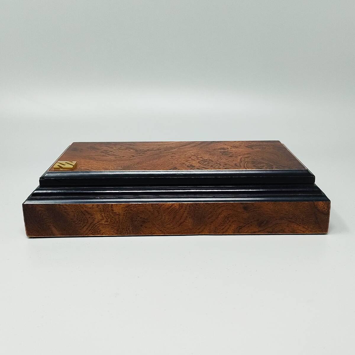 1970s Gorgeous Smoking Set in Luxury Thuja Root. Made in Italy