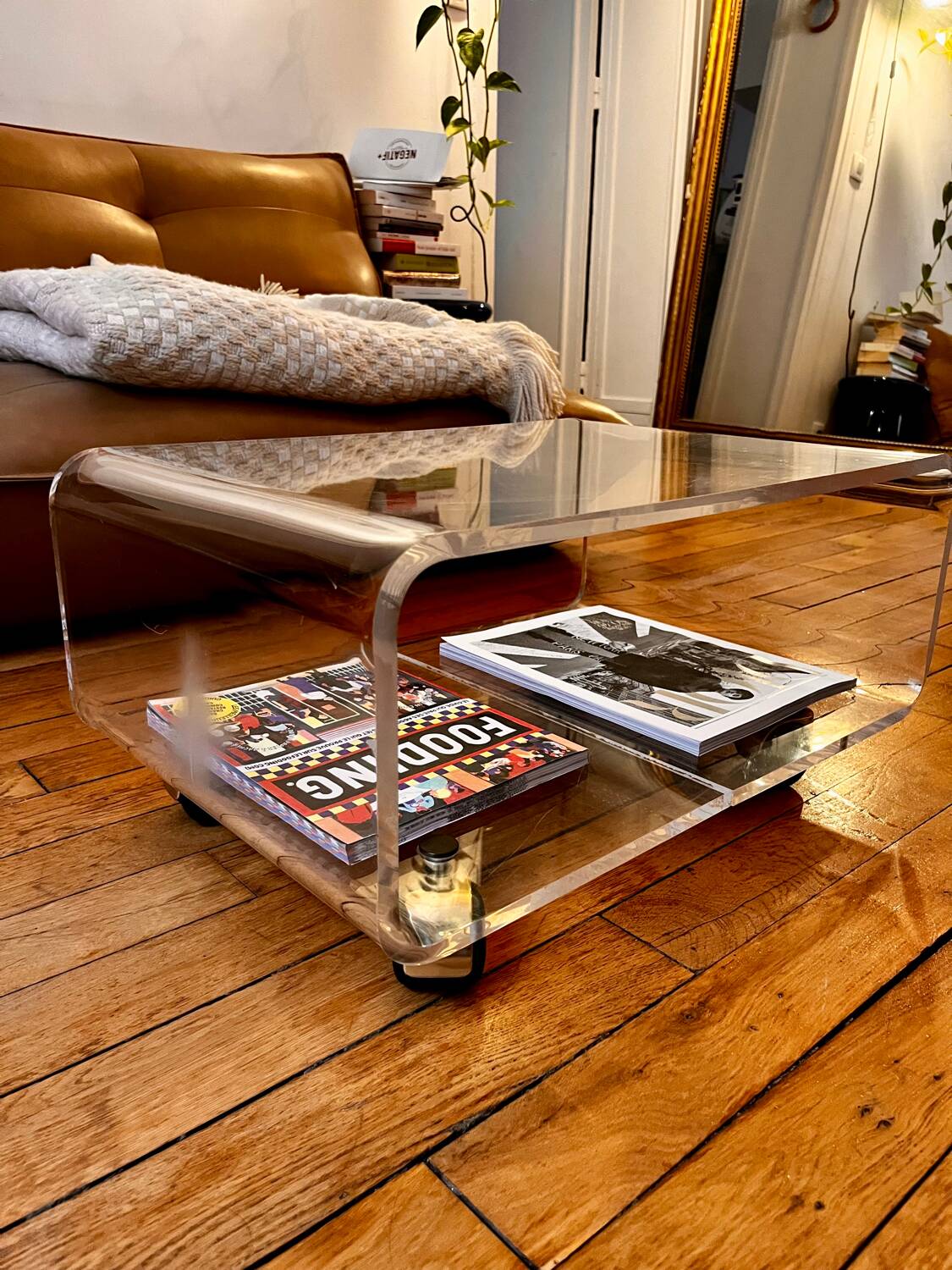 Plexiglas coffee table marsh international