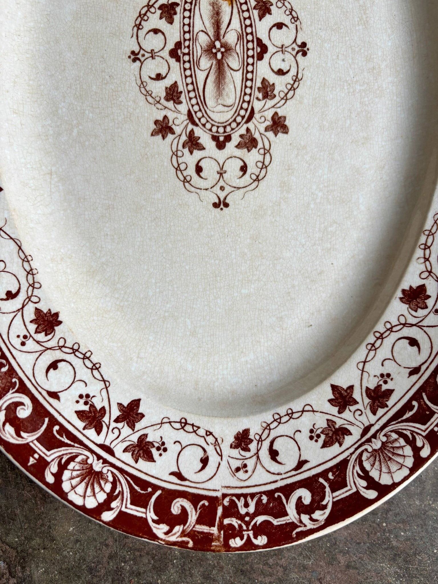 Jules Vieillard oval dish - Bordeaux in iron earth, "Louis XV" service