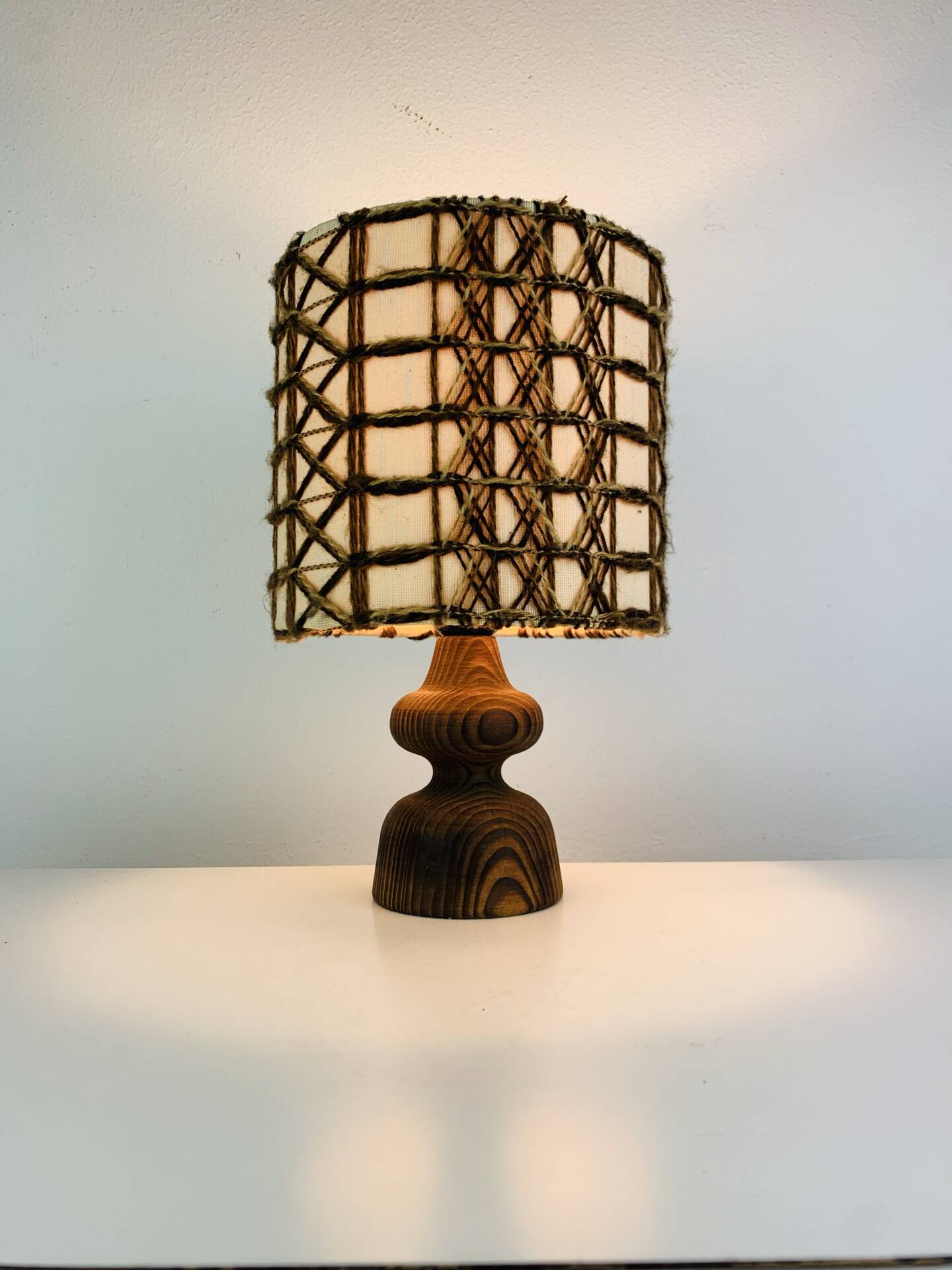 Temde Leuchten brutalist lamp, wood and wool from the 1960s.
