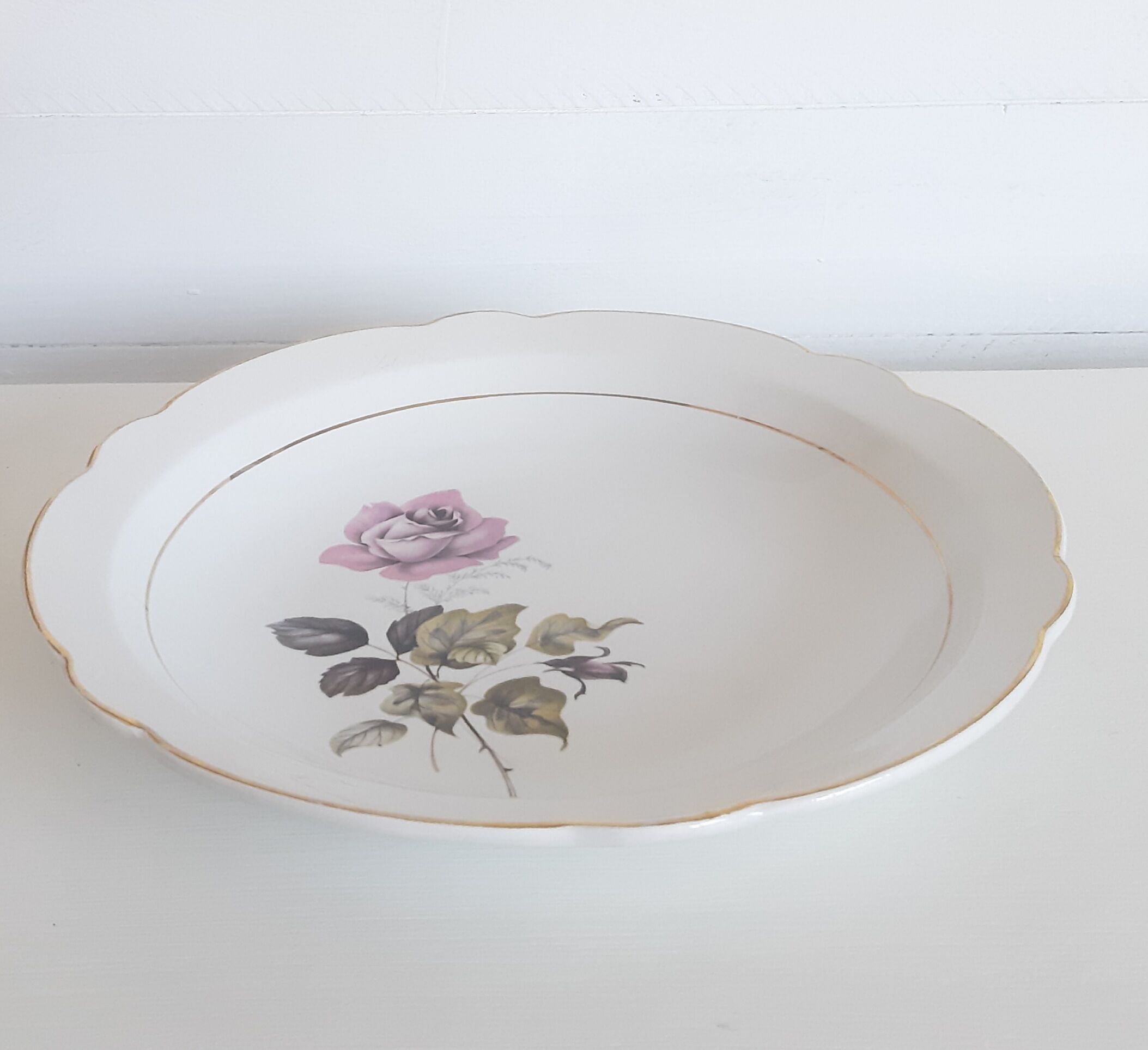 Serving dish