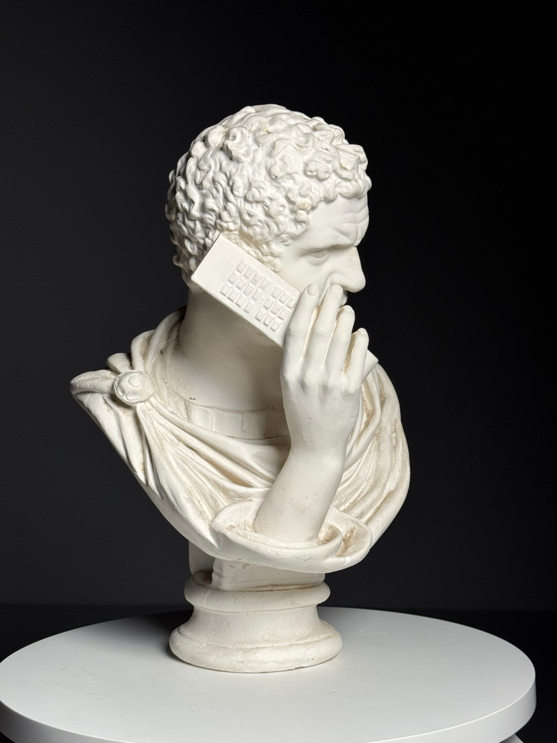 Buste en plâtre de Caracalla appelant