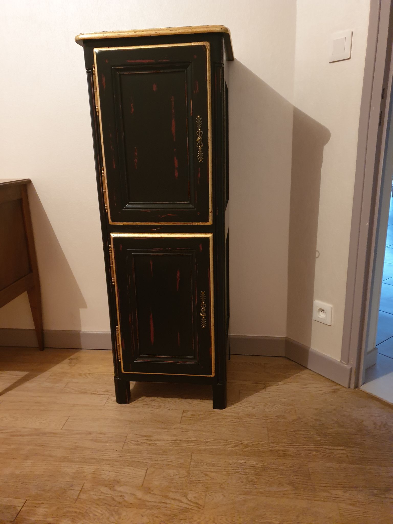 Small piece of furniture