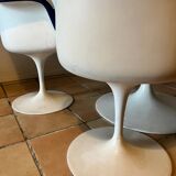 Knoll tulip chair