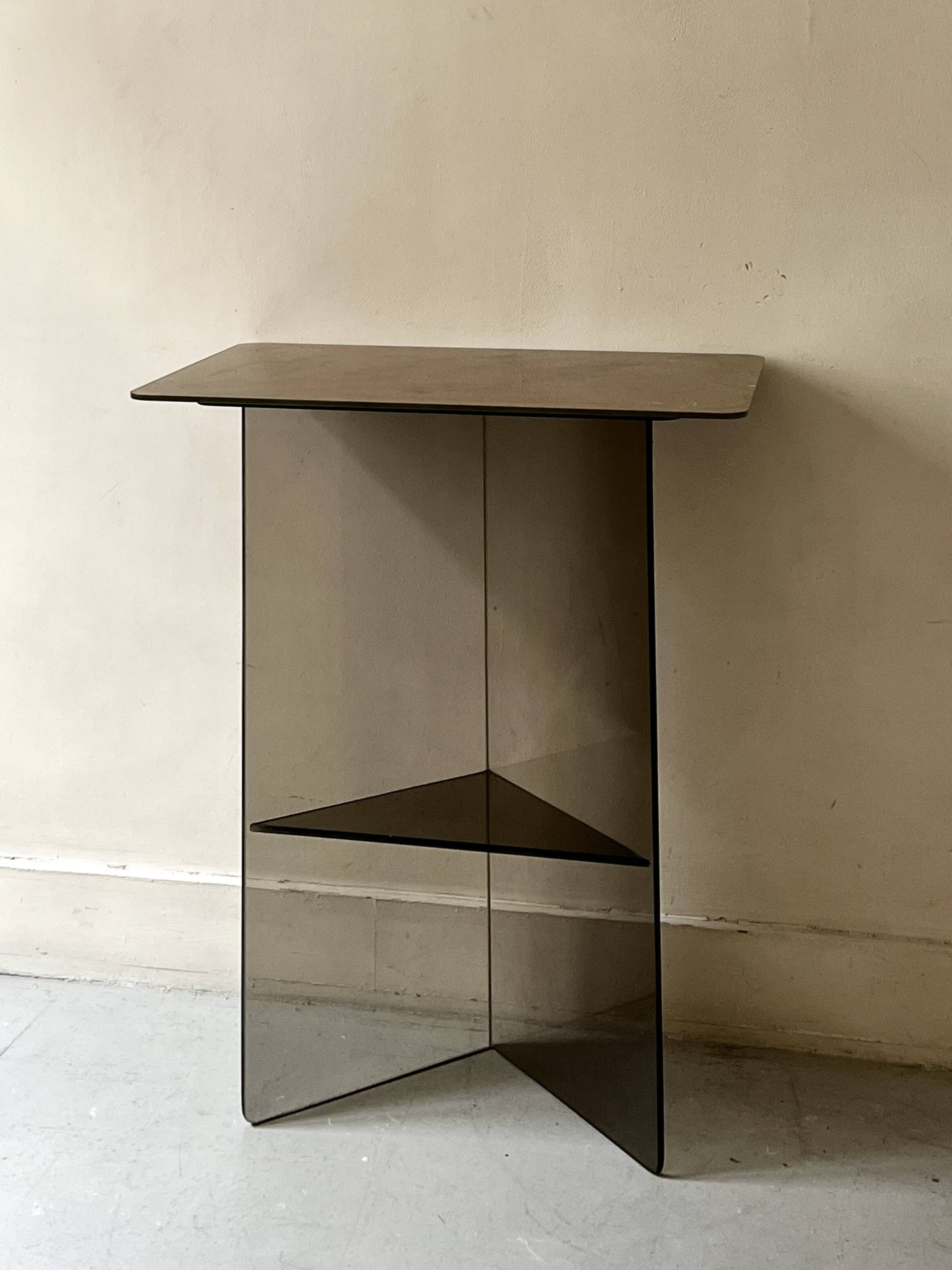 Vintage console in smoked glass and textured organic brown, 70s design.
