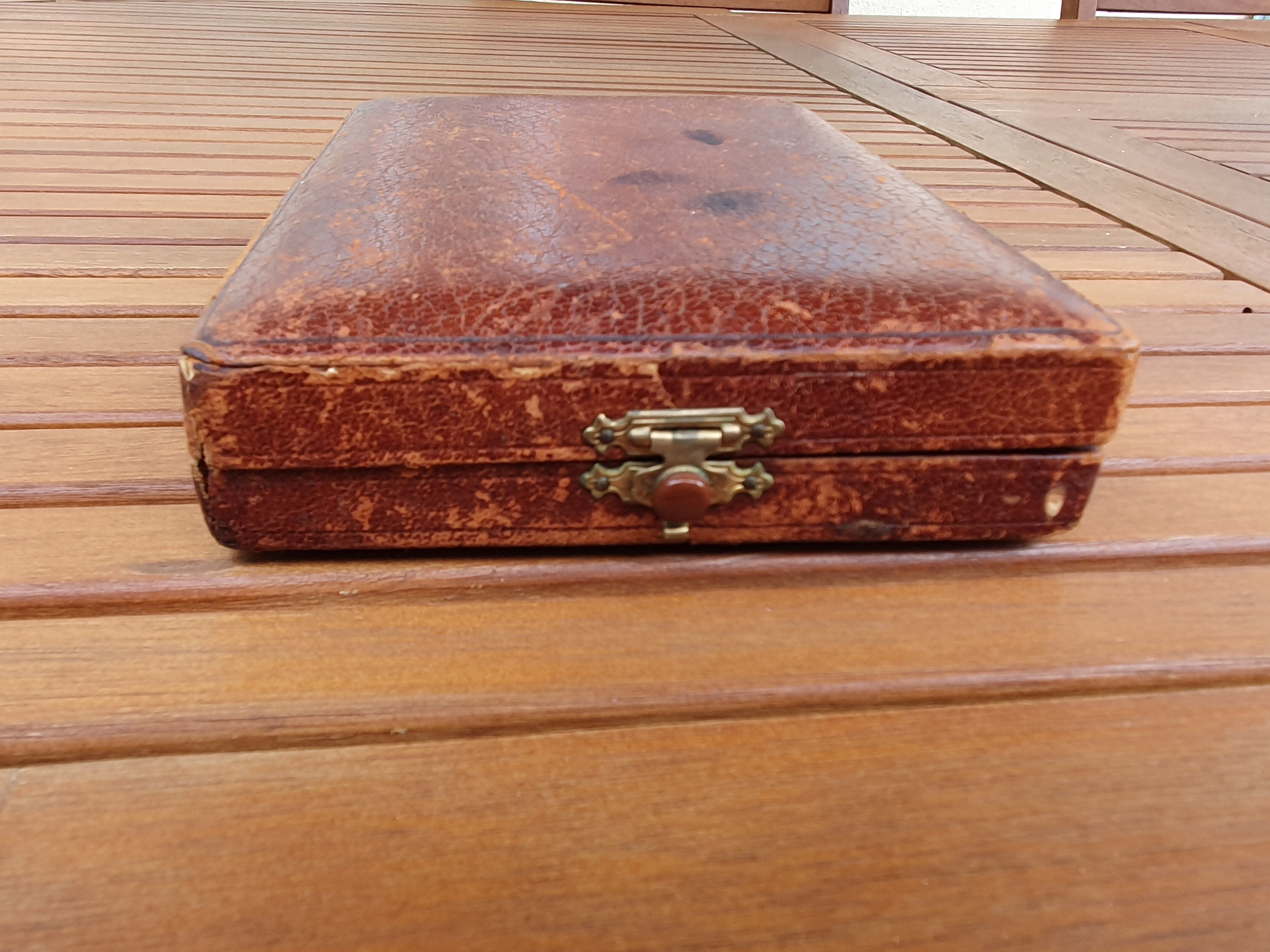 Old vintage leather leather set chess set