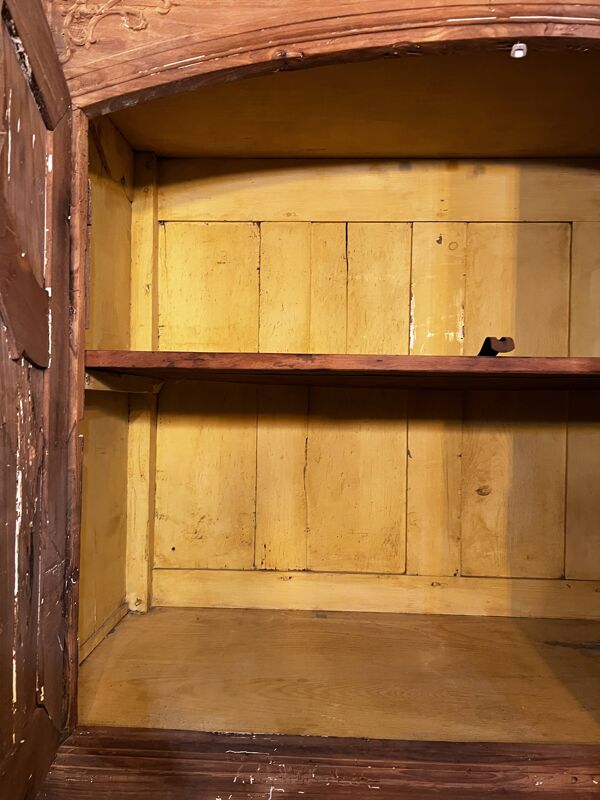 Deux corps en cerisier