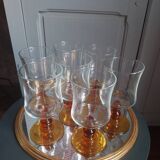 7 verres à pied ambrés vintage