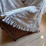 Old crochet bed cover/plaid