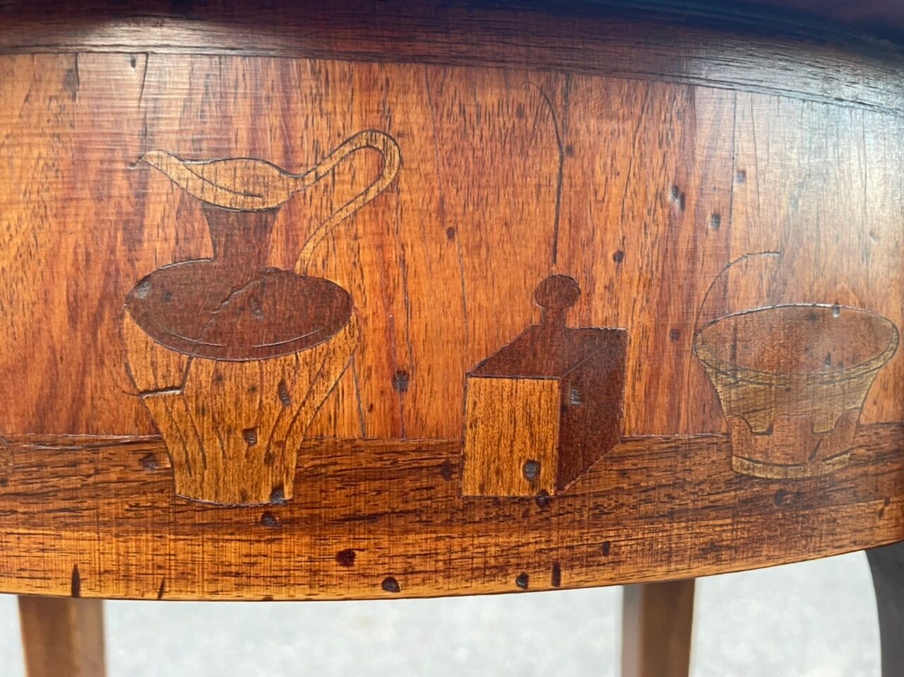 Table Rognon Marquetry Antique