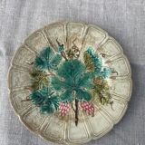 Belle Epoque vine leaf and grape motif slip plate