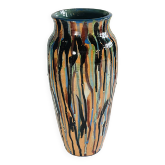 Vase multicouleurs compte gouttes, signé NB 2004, 34 cms de hauteur.