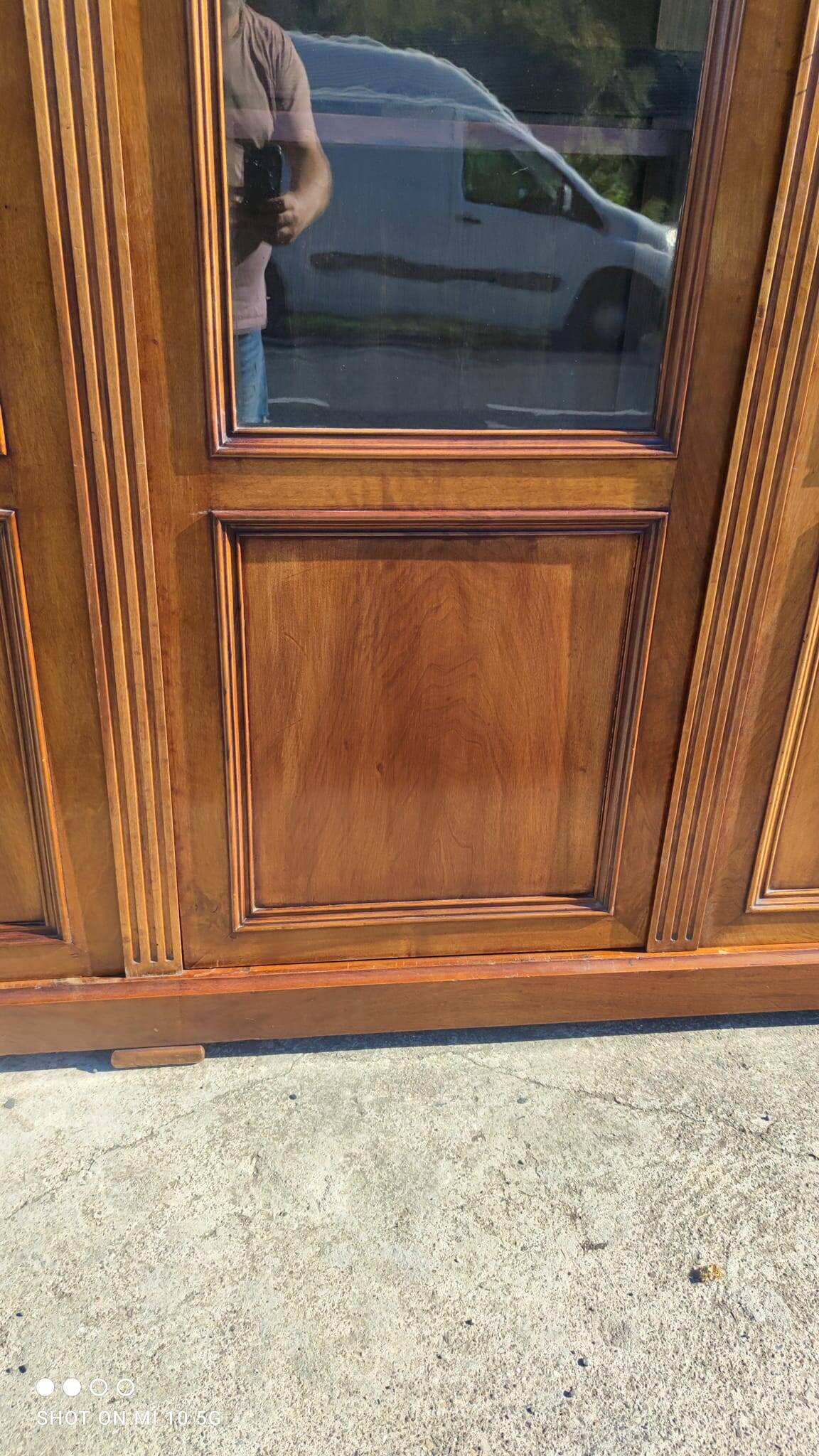 4-door bookcase in solid walnut circa 1880